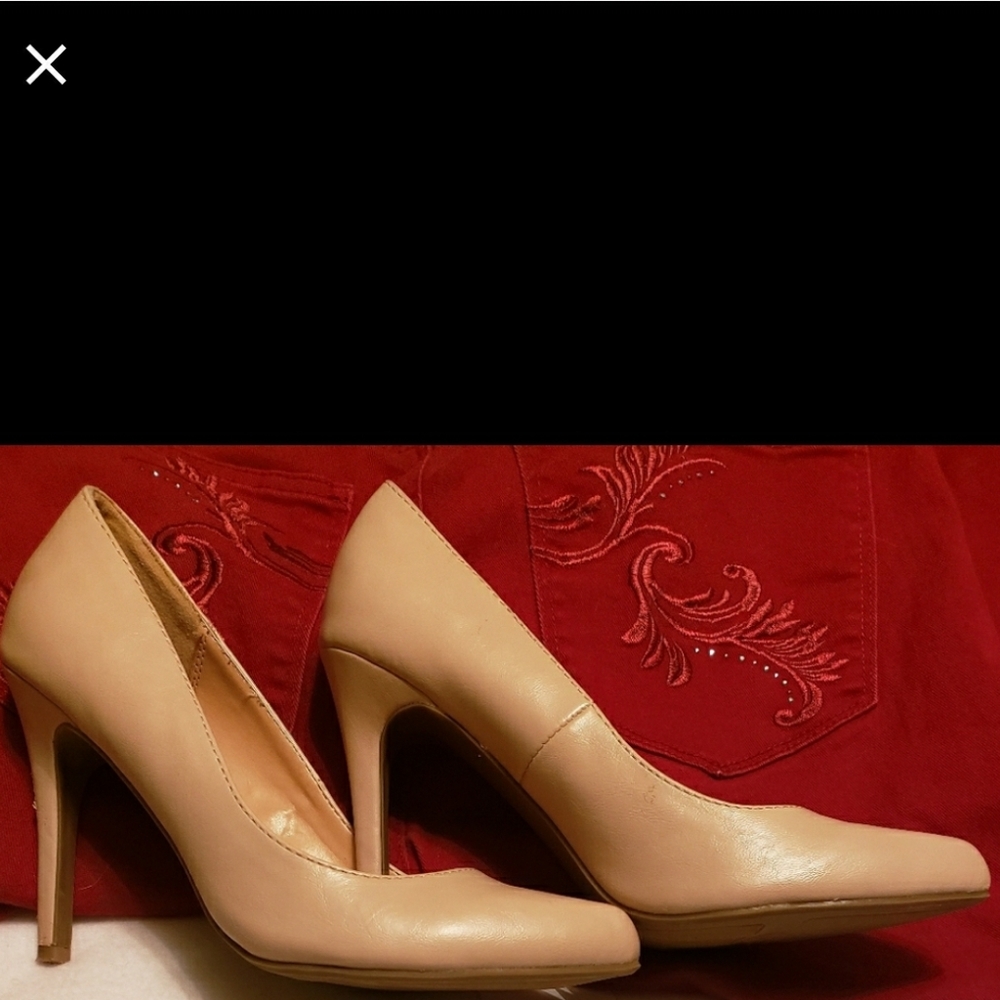 CLASSY HIGH HEELS